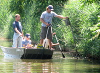 Njmc_naturalists_approach_nest_box